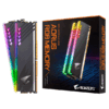 Foto del kit de memoria RAM Aorus RGB de 16GB (2x8GB) a 3600MHz con iluminación RGB encendida, mostrando el disipador de aluminio y el logo de Aorus.